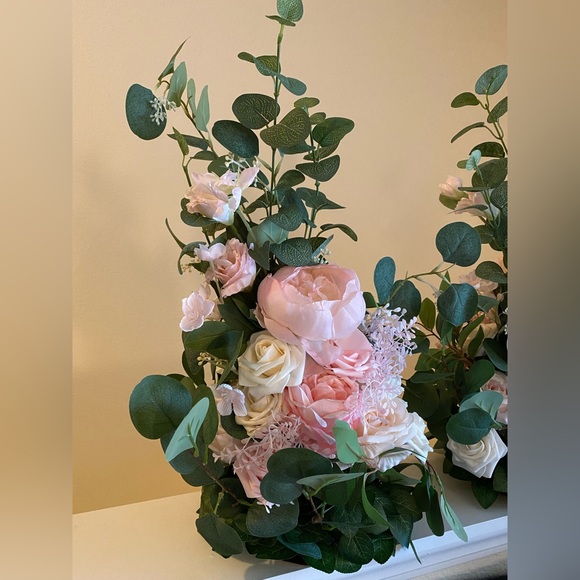 Free-Standing Artificial Flower Arrangement (Set of 2) for Wedding Archway Aisle - Picture 2 of 3